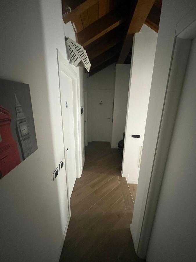 Dreams Hostel Lecco Exterior photo